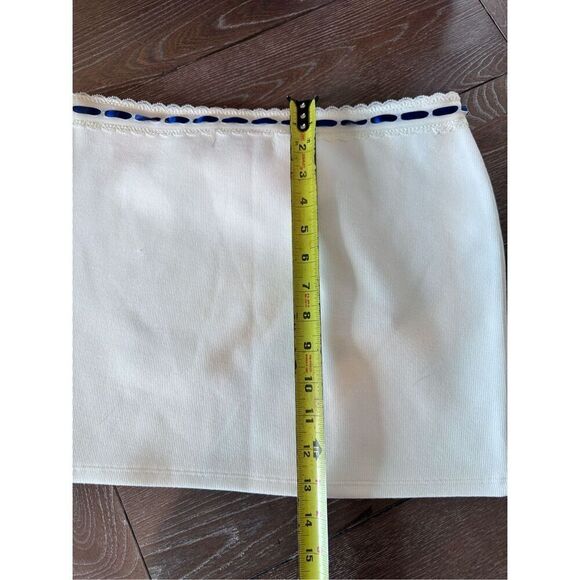 NWT White Fox Some You Win White Mini Skirt Size Medium - Picture 7 of 7
